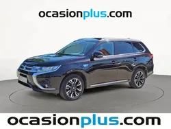 Negro Usado 2017 Mitsubishi Outlander P-HEV SUV | 15.273 € (Precio justo)