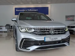 Gris / plata Usado 2021 VW Tiguan R-line SUV | 29.300 € (Precio justo)