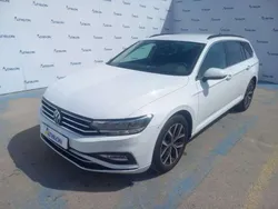 Blanco Usado 2021 VW Passat Executive Familiar | 23.495 € (Precio justo)