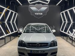 Gris / plata Usado 2003 Opel Vectra GTS Berlina | 4100 €