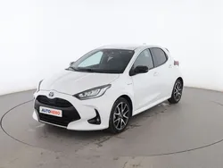Blanco Usado 2021 Toyota Yaris Hybrid Style Utilitario | 17.999 € (Precio justo)