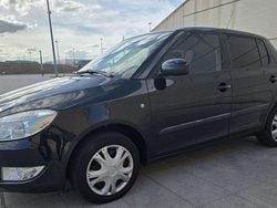 Negro Usado 2013 Skoda Fabia Active Utilitario | 5599 € (Precio justo)