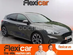 Gris / plata Usado 2021 Ford Focus ST-Line Berlina | 17.990 € (Precio justo)