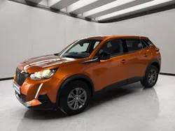 Naranja Usado 2023 Peugeot 2008 Active SUV | 16.499 € (Precio justo)