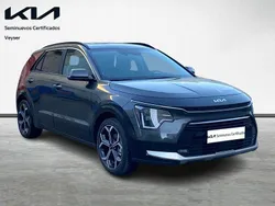 Gris Nuevo 2025 Kia Niro SUV | 37.100 €