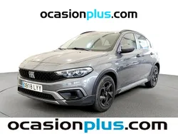 Gris Usado 2022 Fiat Tipo Cross Utilitario | 14.955 € (Buen precio)