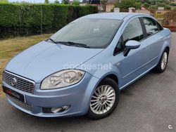 Azul Usado 2007 Fiat Linea Emotion Berlina | 4695 €