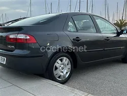 Negro Usado 2002 Renault Laguna II Authentique Berlina | 3250 € (Un poco caro)