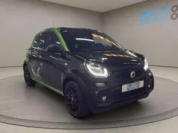 Negro Usado 2017 Smart ForFour Electric Drive Utilitario | 8975 € (Precio justo)