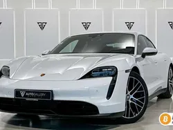 Blanco Usado 2021 Porsche Taycan Berlina | 66.900 € (Un poco caro)