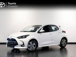 Blanco Usado 2024 Toyota Yaris Hybrid Active Berlina | 21.950 € (Precio justo)