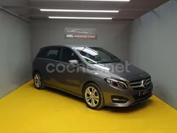 Gris / plata Usado 2017 Mercedes B200 Monovolumen | 18.500 € (Precio justo)