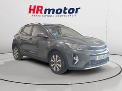 Usado 2021 Kia Stonic SUV | 15.490 € (Un poco caro)