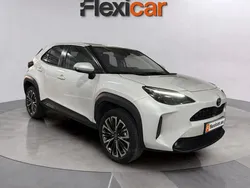 Blanco Usado 2022 Toyota Yaris Hybrid Active | 21.490 € (Precio justo)