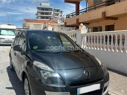 Negro Usado 2011 Renault Scénic III Dynamique Monovolumen | 8500 € (Caro)