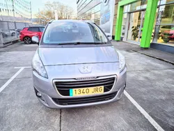 Gris / plata Usado 2016 Peugeot 5008 Style Monovolumen | 9500 € (Precio justo)