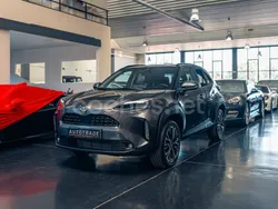 Gris / plata Usado 2024 Toyota Yaris Cross Style SUV | 29.900 € (Un poco caro)
