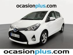 Blanco Usado 2015 Toyota Yaris Hybrid Active Utilitario | 12.900 € (Caro)