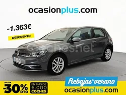 Gris / plata Usado 2018 VW Golf VII Advance Berlina | 14.999 € (Buen precio)