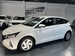 Blanco Usado 2021 Hyundai i20 Berlina | 15.990 € (Precio justo)
