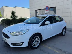 Blanco Usado 2015 Ford Focus Titanium Berlina | 9499 € (Precio justo)