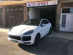 Blanco Usado 2021 Porsche Cayenne SUV | 121.999 €