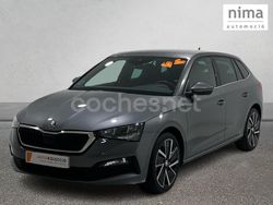 Gris / plata Usado 2024 Skoda Scala Sport Utilitario | 22.751 € (Un poco caro)