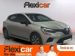 Gris Usado 2023 Renault Clio V Equilibre Utilitario | 14.290 € (Precio justo)