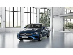 Azul Nuevo 2025 Mercedes CLA200 Berlina | 43.600 € (Precio justo)
