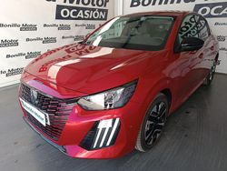 Rojo Usado 2024 Peugeot 208 Allure Utilitario | 18.990 € (Un poco caro)