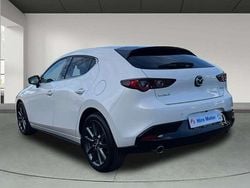 Blanco Usado 2024 Mazda 3 Exclusive Berlina | 22.960 € (Buen precio)