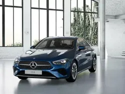 Azul Nuevo 2025 Mercedes CLA200 Berlina | 40.800 €