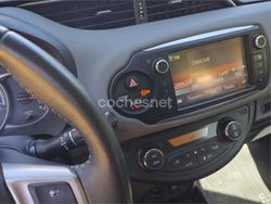 Granate Usado 2014 Toyota Yaris Active Berlina | 8000 € (Precio justo)