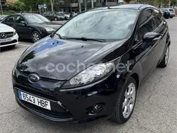 Negro Usado 2011 Ford Fiesta Sport Utilitario | 4490 € (Precio justo)