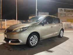 Beige Usado 2015 Renault Scénic III LIMITED Monovolumen | 4700 € (Super precio)
