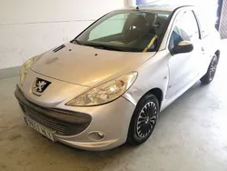 Gris Usado 2012 Peugeot 206+ Utilitario | 2480 €