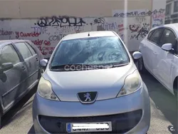 Gris / plata Usado 2009 Peugeot 107 Utilitario | 3250 €