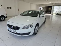 Blanco Usado 2017 Volvo V60 Momentum Familiar | 15.990 € (Precio justo)