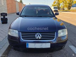 Azul Usado 2002 VW Passat Highline Berlina | 3750 € (Un poco caro)