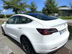 Eléctrico Usado 2019 Tesla Model 3 Berlina | 25.000 € (Precio justo)