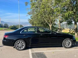 Negro Usado 2021 Mercedes E220 Berlina | 39.900 € (Precio justo)