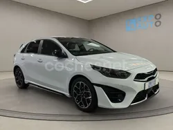 Blanco Usado 2021 Kia Ceed GT-Line Berlina | 22.475 € (Precio justo)