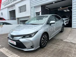Gris / plata Usado 2022 Toyota Corolla Active Berlina | 18.995 € (Buen precio)
