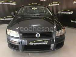 Gris / plata Usado 2005 Fiat Stilo Dynamic Berlina | 2900 € (Un poco caro)