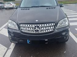 Negro Usado 2005 Mercedes ML320 SUV | 9999 € (Precio justo)