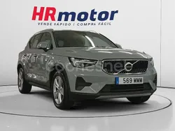 Gris / plata Usado 2023 Volvo XC40 Core SUV | 30.890 € (Buen precio)