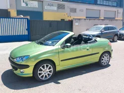Verde Usado 2005 Peugeot 206 CC Quiksilver Descapotable | 3200 € (Precio justo)