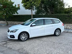 Blanco Usado 2020 Peugeot 308 Access Familiar | 7900 € (Super precio)