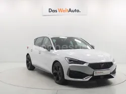 Blanco Usado 2024 Cupra Leon Berlina | 30.700 € (Un poco caro)