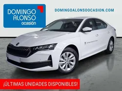 Blanco Usado 2024 Skoda Octavia Selection Berlina | 24.790 € (Buen precio)